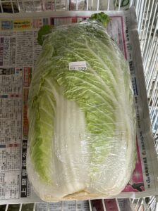 白菜が半玉で６００円を超えている