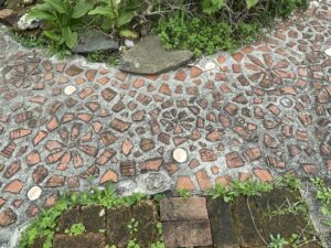 SAKURA HOUSE内の歩道