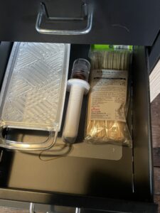 引出しに入っている台所の小物